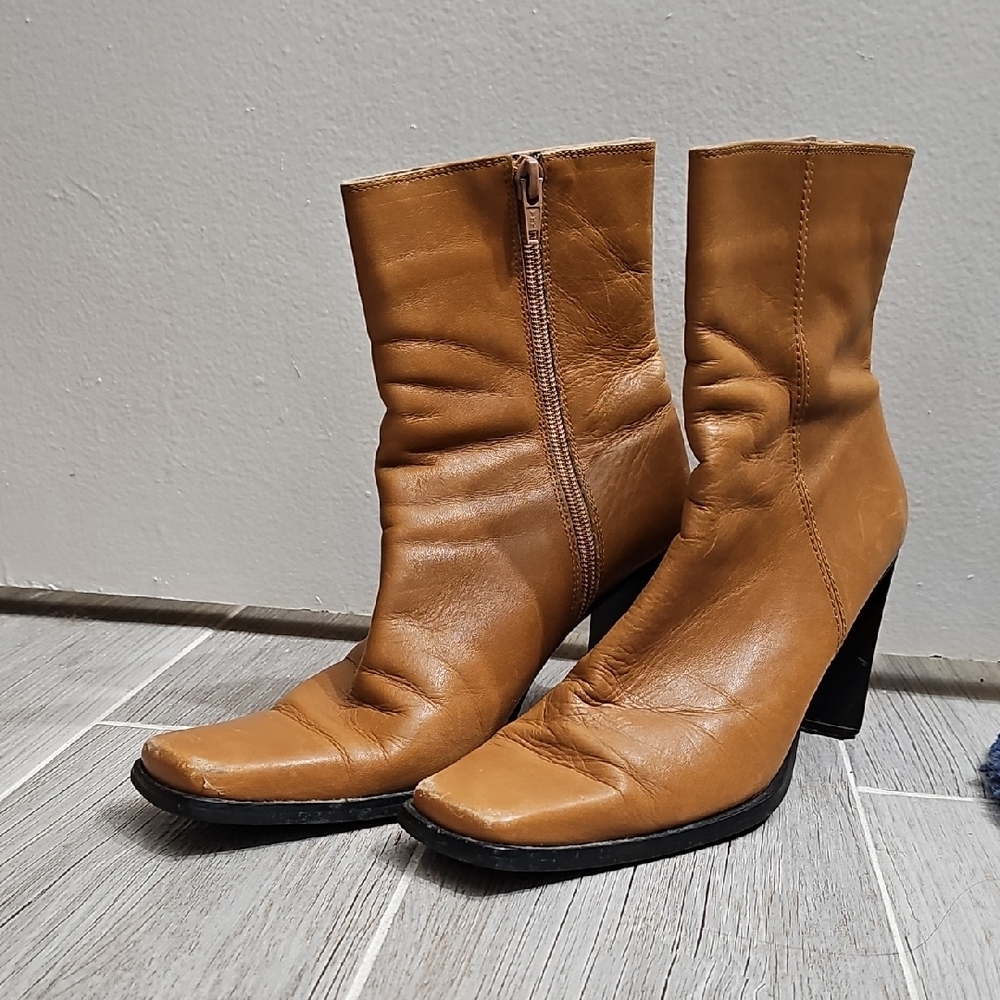 Women's Tan Leather Ankle Boots